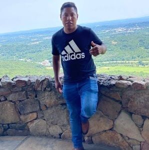 Meet your Posher, Aurelio